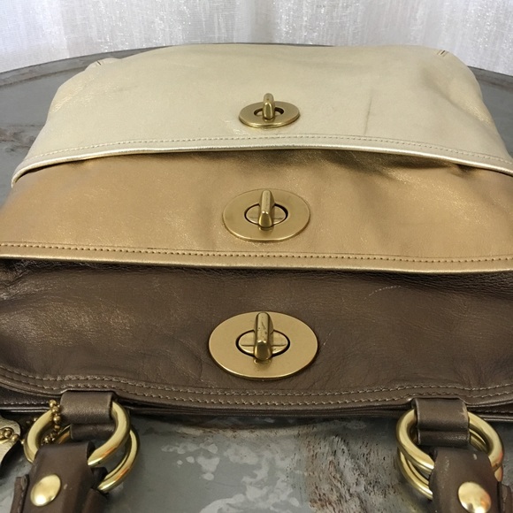 COACH TURNLOCK SLIM TOTE LIMITED EDITION 13049 - Picture 6 of 8